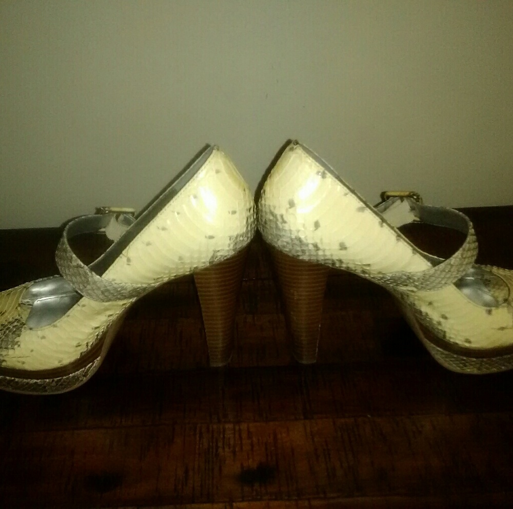 Calvin Klein Open Toe Platform Pumps Euc! - image 3